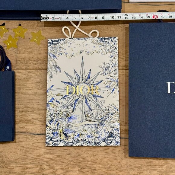 Dior Shopping Bag - Picture 5 of 8